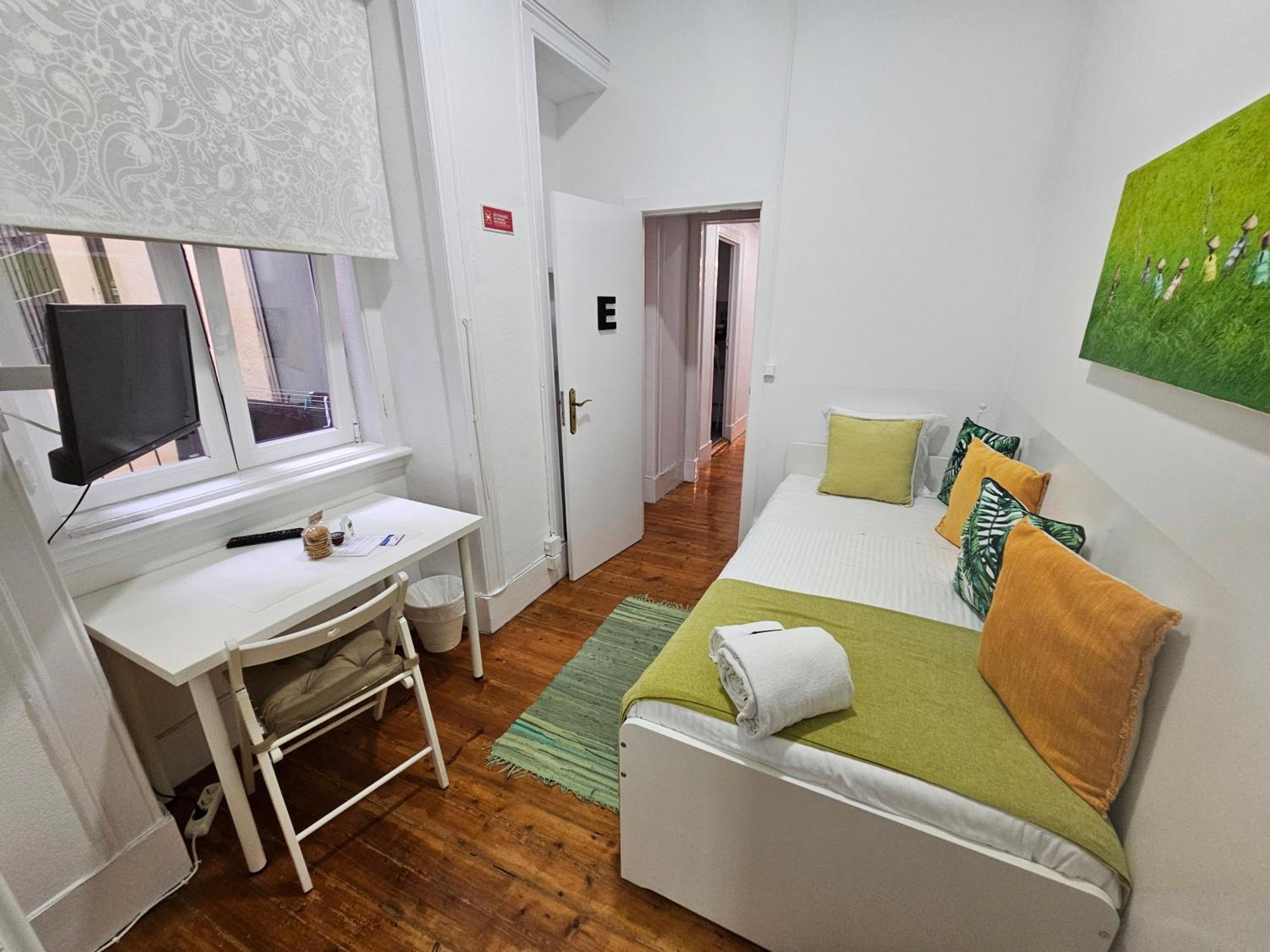 Almirante Guesthouse Lisbon Ruang foto