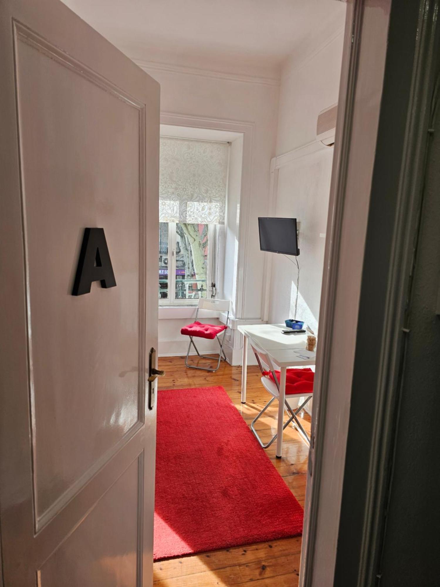Almirante Guesthouse Lisbon Ruang foto
